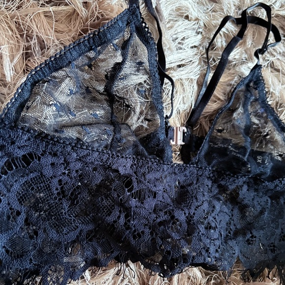 For Love And Lemons Black Lace Bra with Scalloped Edges - Picture 3 of 8